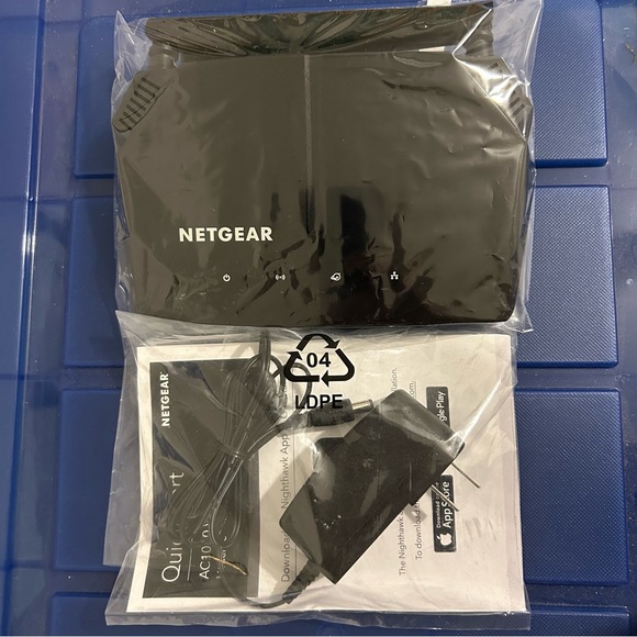 NETGEAR Router - Picture 8 of 8